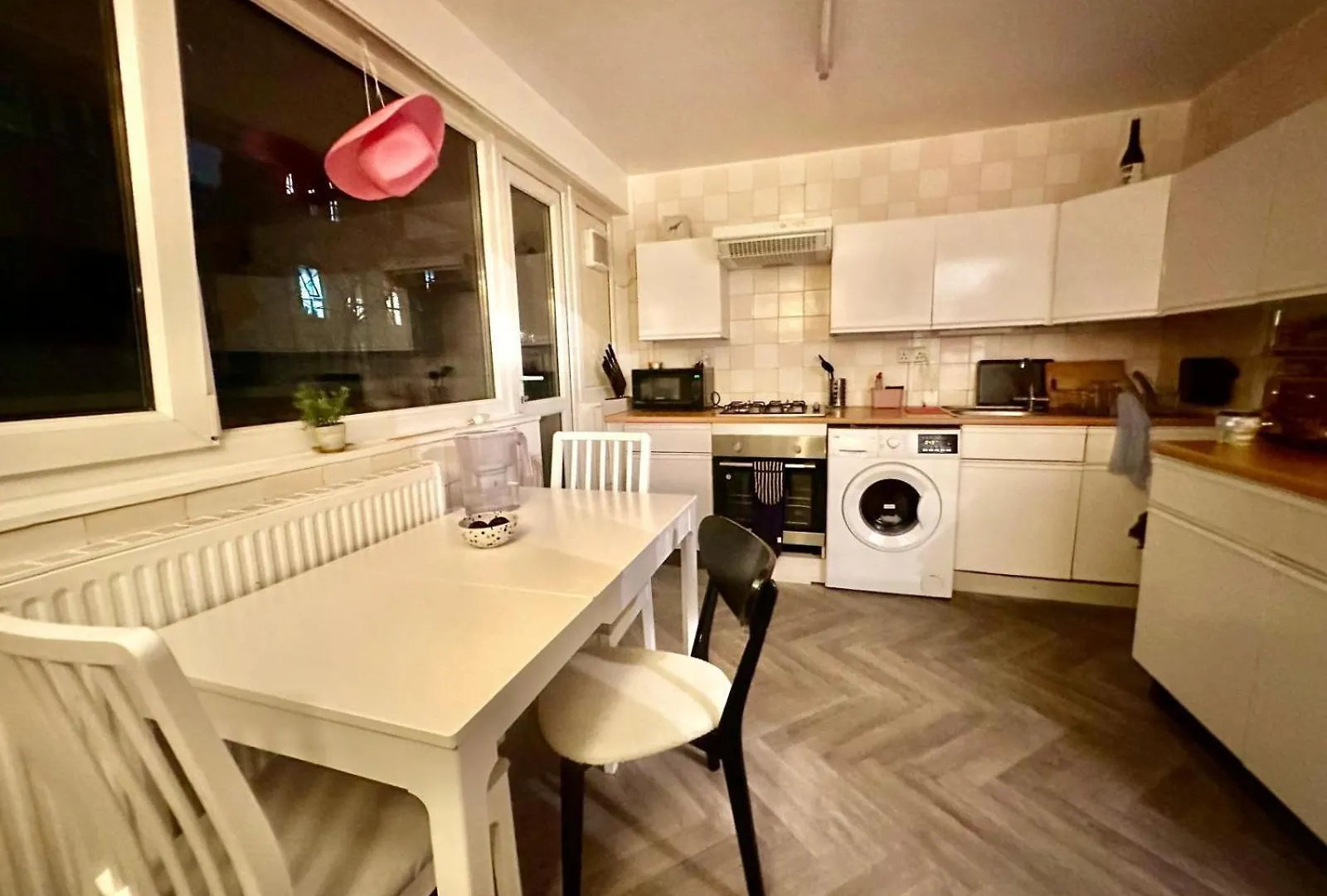 Renovu Houses In East London 0*,  United Kingdom